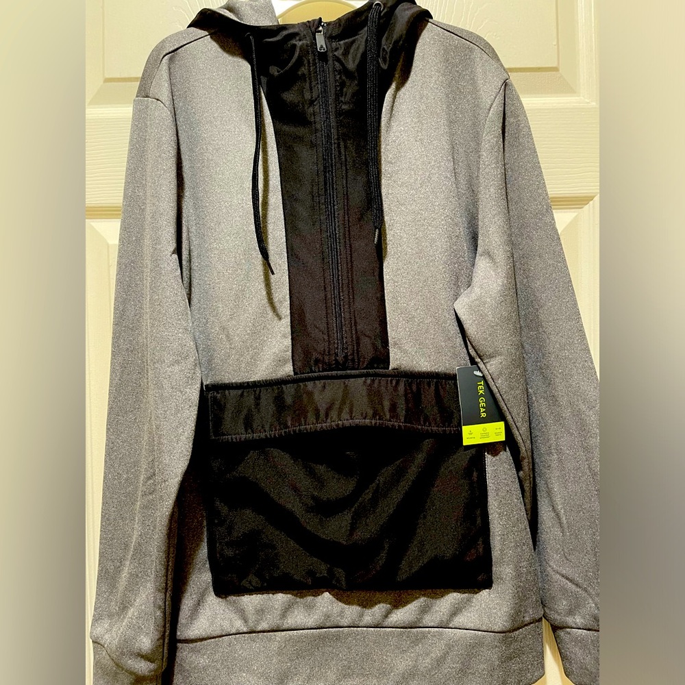 Grey with black front pocket men’s jacket size small